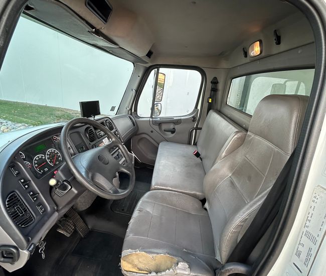 2017 FREIGHTLINER BUSINESS CLASS M2 106 - Image 12