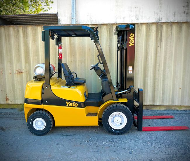 2018 YALE GLP050MX 32 - Image 3