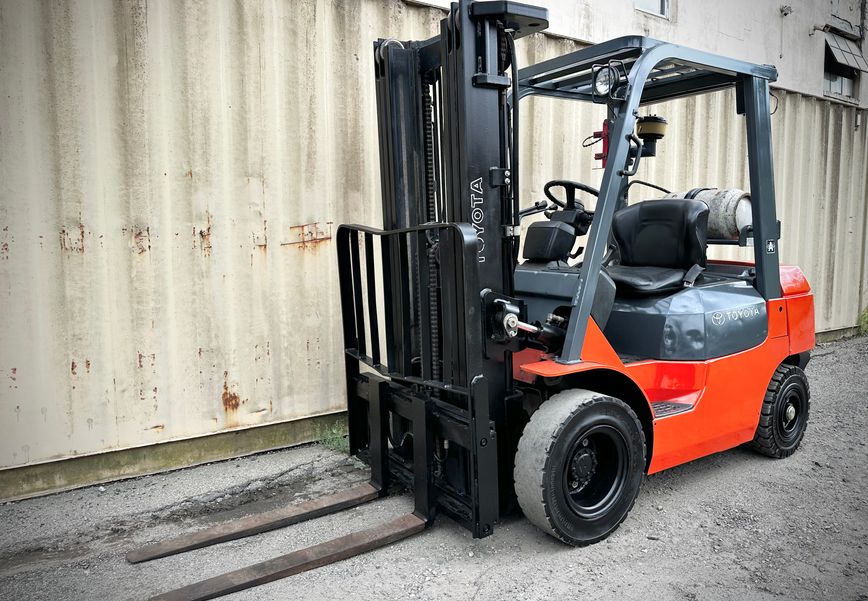 2005 TOYOTA 7FGU25 24