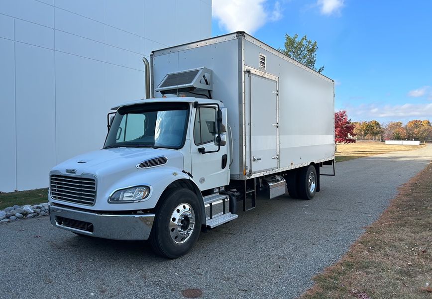 2017 FREIGHTLINER BUSINESS CLASS M2 106