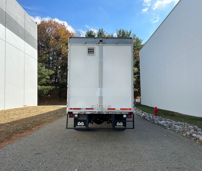 2017 FREIGHTLINER BUSINESS CLASS M2 106 - Image 9
